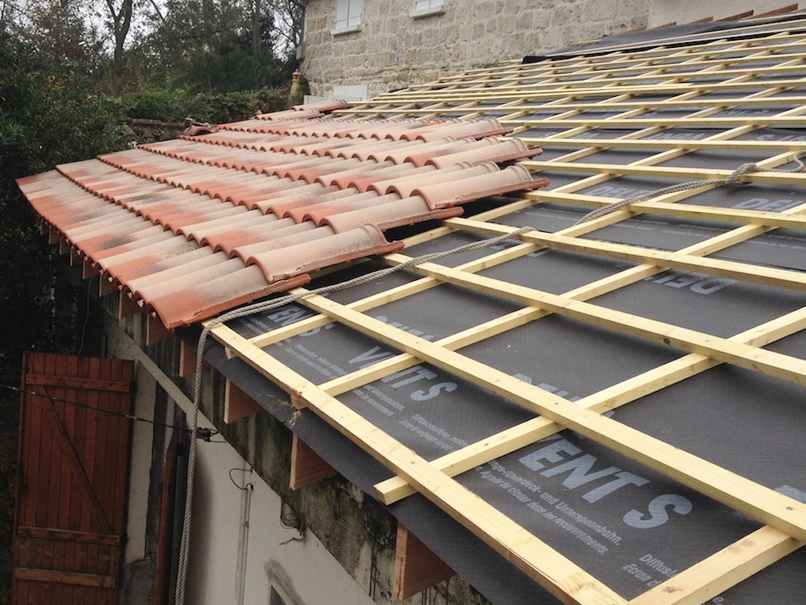 Travaux de rénovation et d'entretien de toiture en Pays de Gex